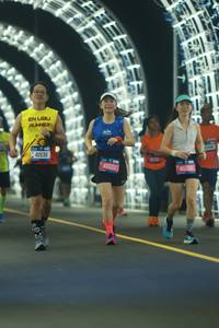 BIB: 41539, 45522, 45200
                            <button type="button" onclick="openModal(20830964)" class="btn btn-primary btn-sm float-right btn-popup" data-toggle="modal" data-target=".modal-high-quality">
                        <i class="fas fa-shopping-cart"></i> Add to Cart
                    </button>
                                            <button type="button" onclick="isThisMe(20830964, true)" class="btn btn-success btn-sm float-right btn-popup btn-isme hidden" data-toggle="tooltip" data-placement="bottom" title="นี่คือรูปของคุณใช่ไหม คลิกที่นี่เพื่อเอาเข้าอัลบั้ม">
                        <i class="fas fa-plus"></i> Add to album
                    </button>
                    <button type="button" onclick="isThisMe(20830964, false)" class="btn btn-warning btn-sm float-right btn-popup btn-isnotme hidden">
                        <i class="fas fa-ban"></i> Remove from album
                    </button>
